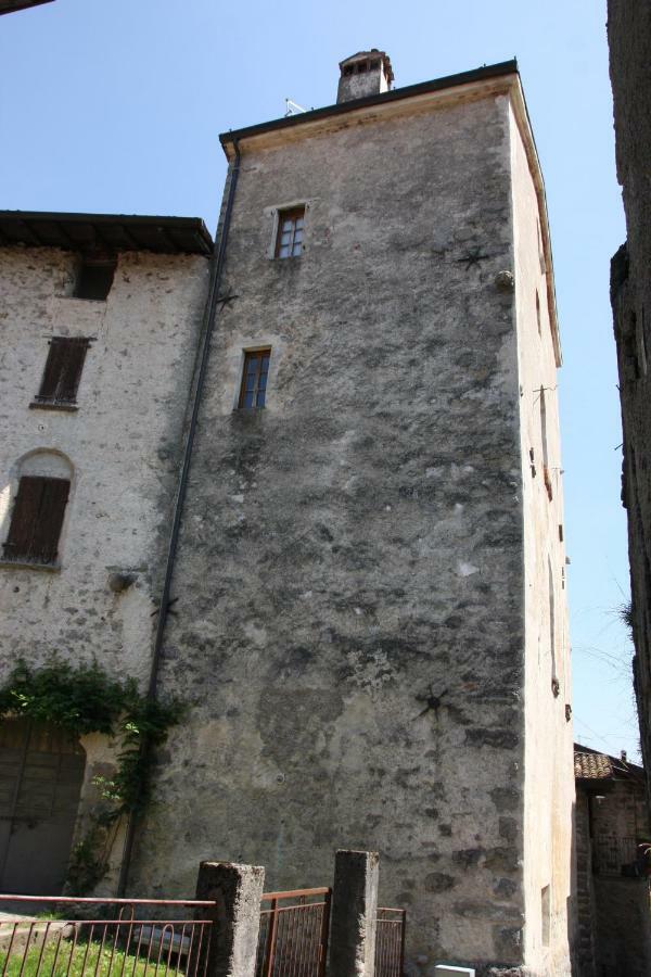 Bed and Breakfast Casa Torre Ono Degno Exterior foto